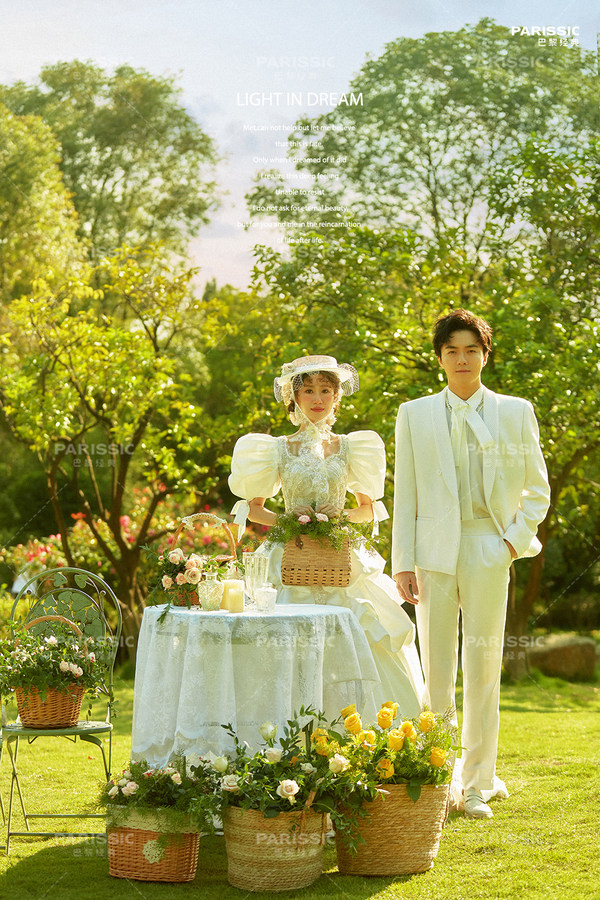 Mr熊先生Mrs王小姐